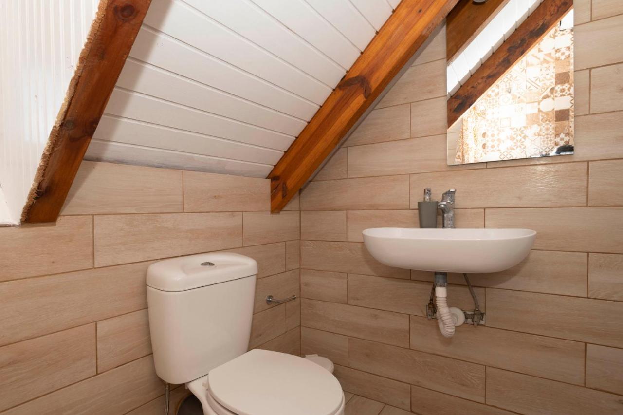 Giorgos House Attic Lägenhet Gialova Exteriör bild