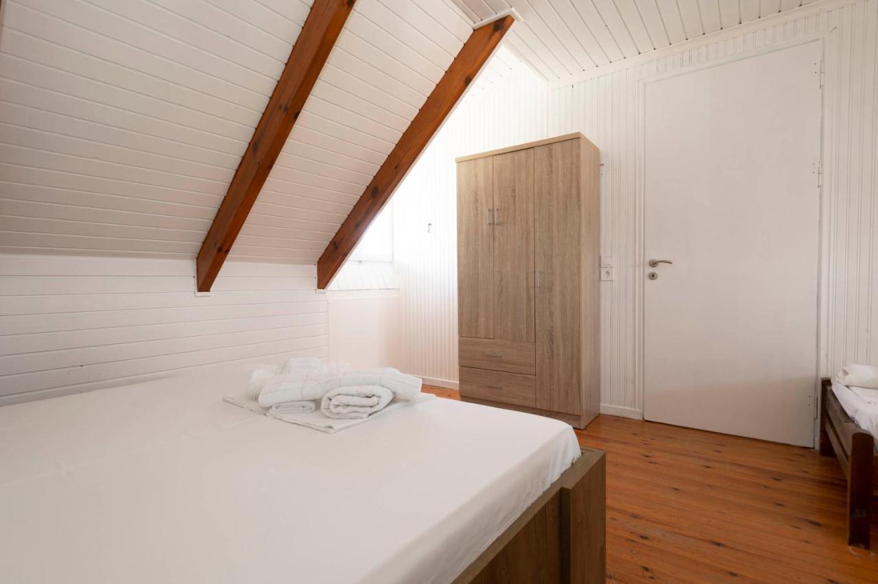 Giorgos House Attic Lägenhet Gialova Exteriör bild